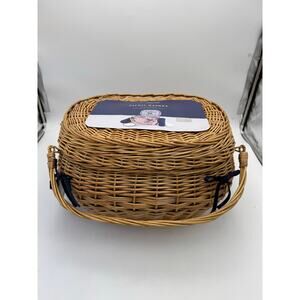 Wicker Picnic Basket with Handle and Navy Accent @@@